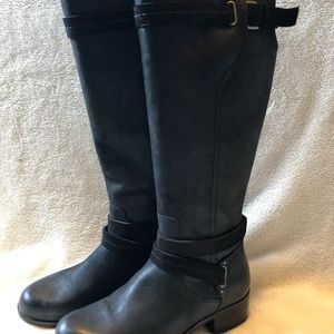 UGG Darcie Riding Boot size 7